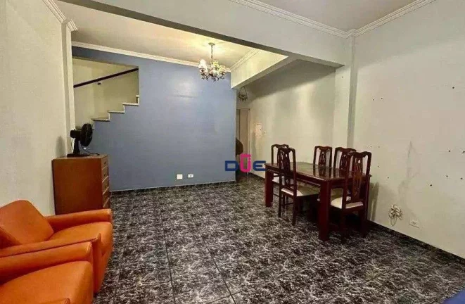 Imagem Sobrado com 3 dormitórios à venda, 206 m² por R$ 1.060.000 - Embaré - Santos/SP