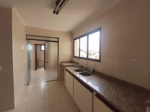 Imagem Apartamento Centro PiracicabaCom 150 m² o imóvel conta com sala para 2 ambientes com sacada ,lavab...