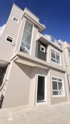 Imagem Sobrado em condomínio fechado, 3 Quartos, suíte, terraço com churrasqueira e 1 vaga a venda no Boqueirão (Estuda Permuta)