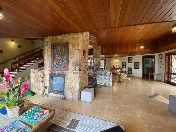 Imagem Casa à venda em Campos do Jordão – Linda casa com 7 suítes