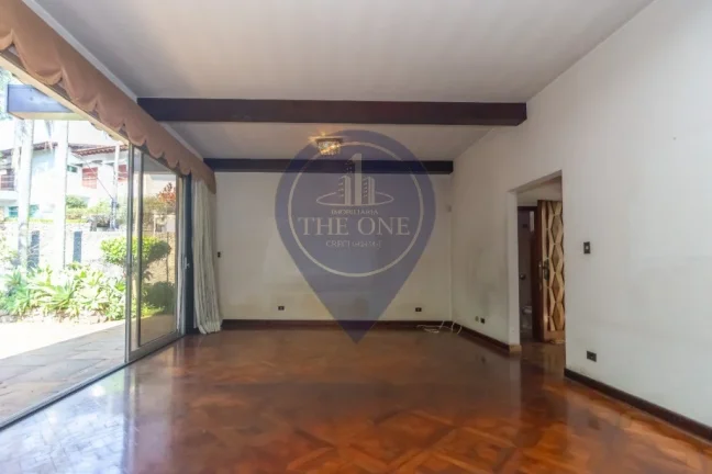 Imagem Imóvel de luxo à venda em São Paulo-SP: Casa de 4 quartos, 2 suítes, 2 salas, 6 banheiros, 5 vagas no Bosque da Saúde - 508m².