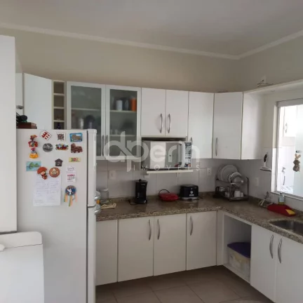 Imagem Casa à venda - Residencial Samambaia
