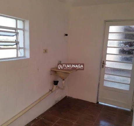 Imagem Sobrado com 4 quartos para alugar, 380 m² por R$ 5.893/mês - Vila Hermínia - Guarulhos/SP