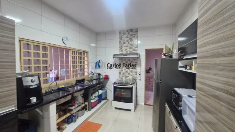 Imagem Casa para Venda em Cidade Ocidental, Centro, 2 dormitórios, 1 suíte, 2 banheiros, 2 vagas