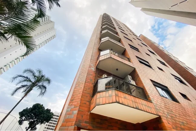 Imagem Imóvel à venda no Brooklin Paulista, São Paulo-SP: Apartamento de 2 quartos com 1 suíte e 128m², 3 banheiros e 2 vagas de garagem