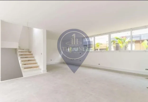Imagem Impecável Casa em Condomínio à Venda em São Paulo-SP, Santo Amaro: 4 Quartos, 4 Suítes, 2 Salas, 5 Banheiros, 4 Vagas, 450m².