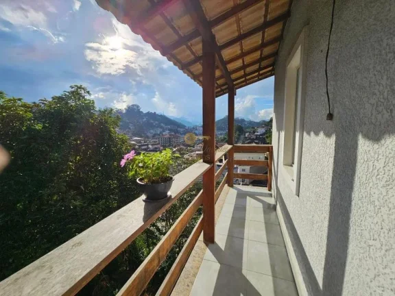 Imagem Casa em Condomínio para Venda em Teresópolis / RJ no bairro Tijuca