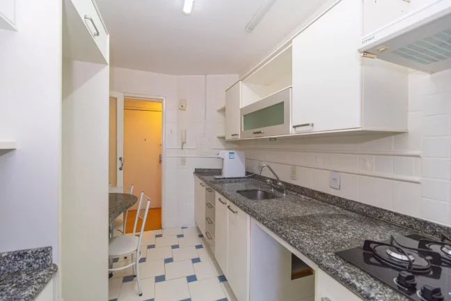 Imagem Apartamento de 3 quartos no bairro Cidade Industrial