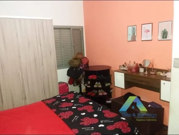 Imagem RUDGE RAMOS Casa térrea, 283 metros, 3 dormitórios, 4 vagas Edícula, ótima localização e valor !!!