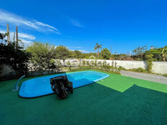 Imagem Sobrado com piscina | Salinas | Bal. Barra do Sul