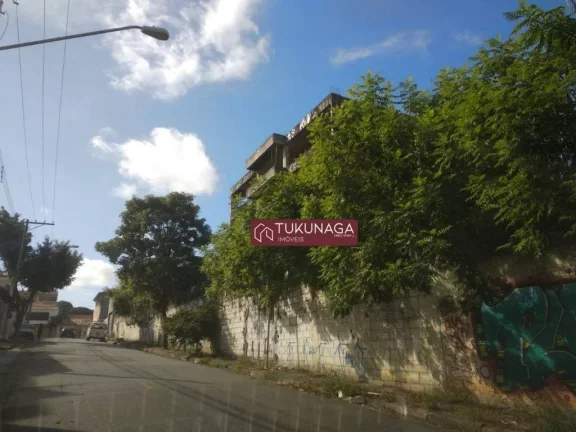 Imagem Área de 2700 entre os bairros da Vila Rosália e Vila Galvão.,