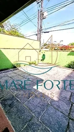 Imagem AMPLA CASA COM CHURRASQUEIRA E QUINTAL