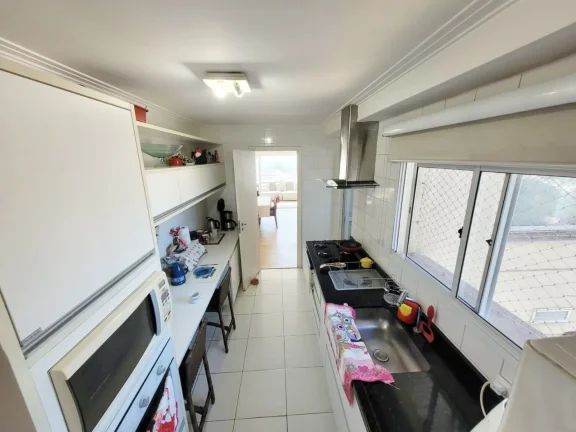Imagem Apartamento 137M², 3Q, 1 Suíte, 4 Banheiros, 2 Vagas, Varanda, Condomínio Clube, Academia, Piscina, Sauna, Salão de Festas, Churrasqueira, Personal.