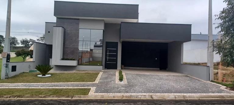 CASA TÉRREA - AMPLA E CONFORTÁVEL - CONDOMÍNIO MONTE VERDE - MONTE MOR