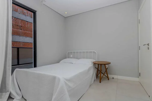 Imagem Apartamento com 3 suítes e 3 vagas de garagem no centro de Balneário Camboriú/SC