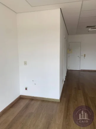Imagem Sala Com 56m² para aluguel por R$ 3.500,00 - Alphaville/SP