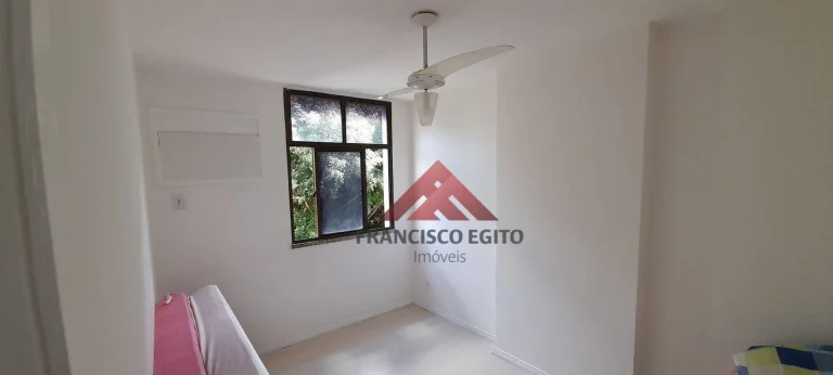 Imagem Apartamento com 2 dormitórios à venda, 60 m² por R$ 240.000,00 - Ingá - Niterói/RJ