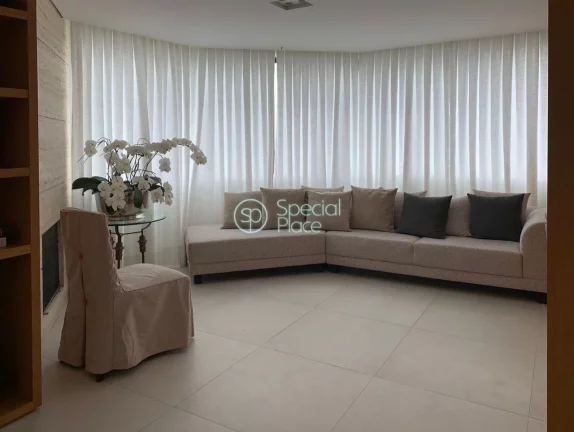 Imagem Cobertura triplex localizada em frente ao Parque Burle Marx, com vista ampla para a cidade e ao PalÃ...