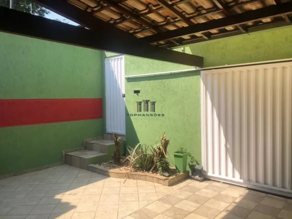 Imagem Linda Casa Geminada 3 quartos com suíte e churrasqueira no Bairro Copacabana