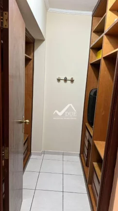 Imagem Apartamento com 3 quartos a 1/2 quadra da praia à venda, 210 m² por R$ 1.810.000 - Embaré - Santos/SP