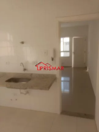Imagem Sobreposta térrea semi nova 2 dormitórios 1 vaga Aparecida