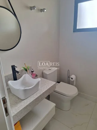 Imagem Vale dos Lagos | 3 Dorms (1 Suíte) | 6 Vagas | 399 m²