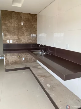 Imagem Apartamento à Venda no Centro de Patos de Minas-MG com 2 Dormitórios Imóvel em Localização Privilegiada Próximo a Comércio, Farmácia e Padaria