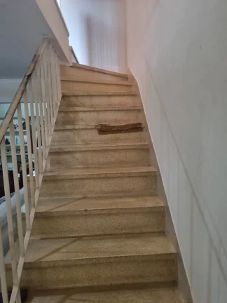 Imagem VENDO LINDO SOBRADO NO RESIDENCIAL INGAÍ COM 03 DORMITÓRIOS!