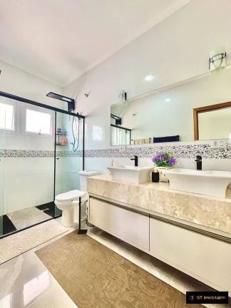 Imagem Casa a venda em Atibaia - Condomínio Fechado, 1.000 m² e 3 Suítes!
