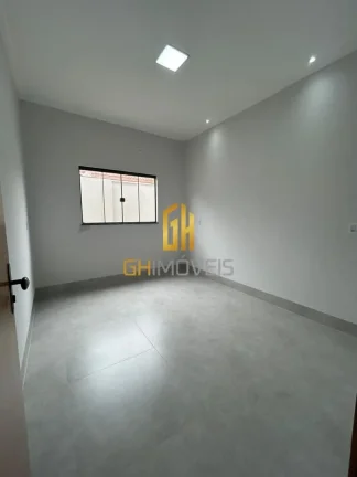 Imagem CA1851

Casa com 3 quartos em São Luís de Montes Belos, em terreno com 162,5m² com 135m² de áre...