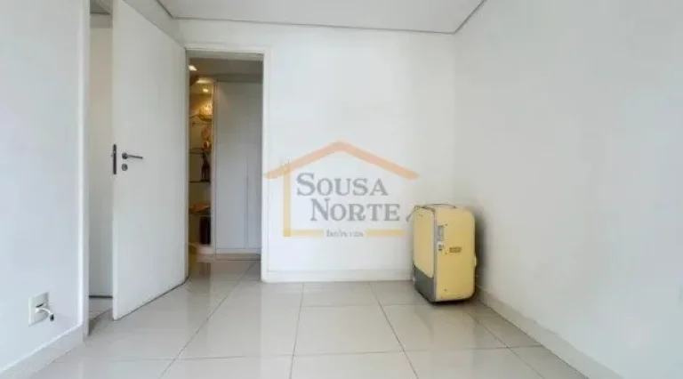 Imagem Apartamento com 133 m², com 3 dormitórios, sendo 3 suítes, 4 banheiros e 2 vagas de garagem. Imó...