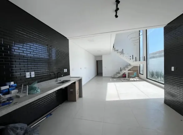 Imagem Casa para Venda em Itanhaém, Bopiranga, 3 dormitórios, 3 suítes, 1 banheiro, 4 vagas