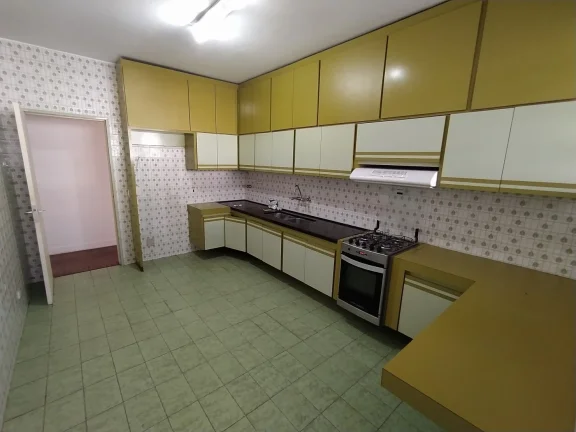 Imagem Apartamento 240M², 4Q, 1 Suíte, 3 Salas, 2 Cozinhas, 2 Banheiros, 1 Vaga, Churrasqueira, Academia, Salão de Festas, Sauna, Bicicletário.