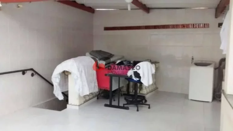 Imagem Sobrado à venda 3 Quartos, 1 Suite, 10 Vagas, 270M², Vila Palmares, Santo André - SP