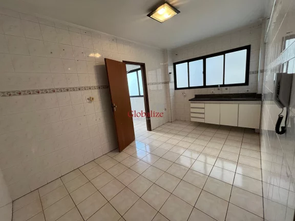 Imagem Apartamento 2 dormitórios com suíte e vaga privativa fechada na Ponta da Praia em Santos por R$695.000,00