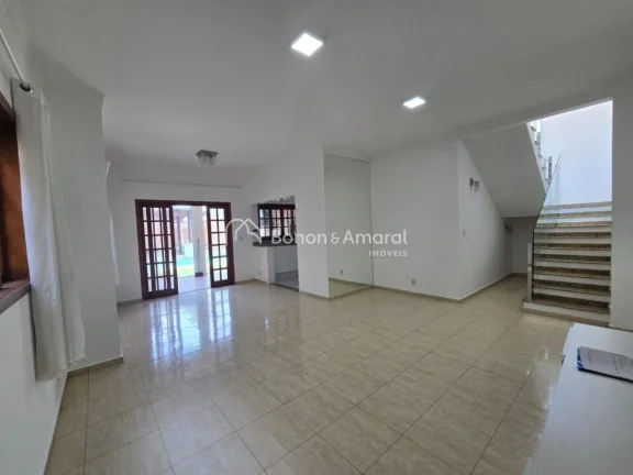 Imagem Esta linda residência une conforto e sofisticação em cada detalhe. São 3 dormitórios, sendo 1 s...