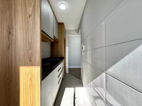 Imagem Apartamento com 2 dormitórios e 1 vaga de garagem em Santo Antônio - São José dos Pinhais