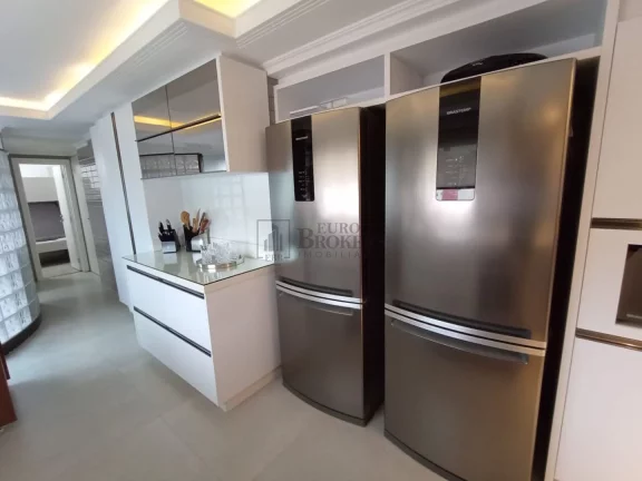 Imagem Apartamento Frente Mar com 3 suítes à venda no Centro de Balneário Camboriú