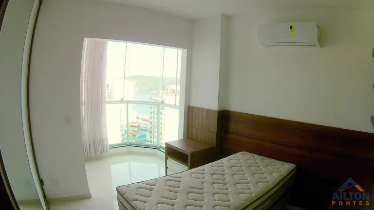 Imagem Apartamento com 3 Quartos p/ Locação Anual na Praia do Morro - Guarapari/ES