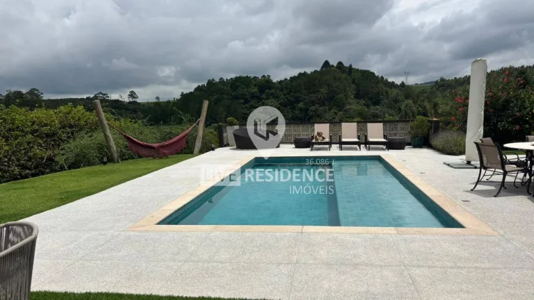 Imagem Casa de Alto Padrão no Residencial 7 Lagos - Estilo Inglês, Sofisticada!