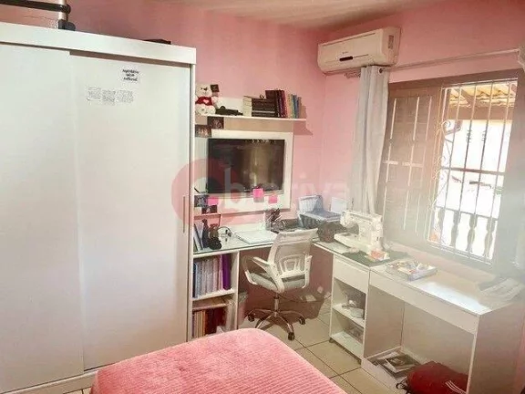 Imagem Casa independente duplex a venda com 3 quartos - Palmeiras - Cabo Frio/RJ