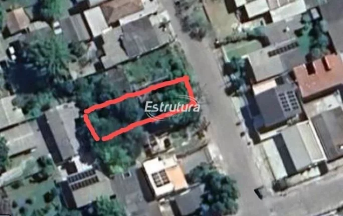 Oportunidade Única: Terreno Versátil para Residência e Negócios!