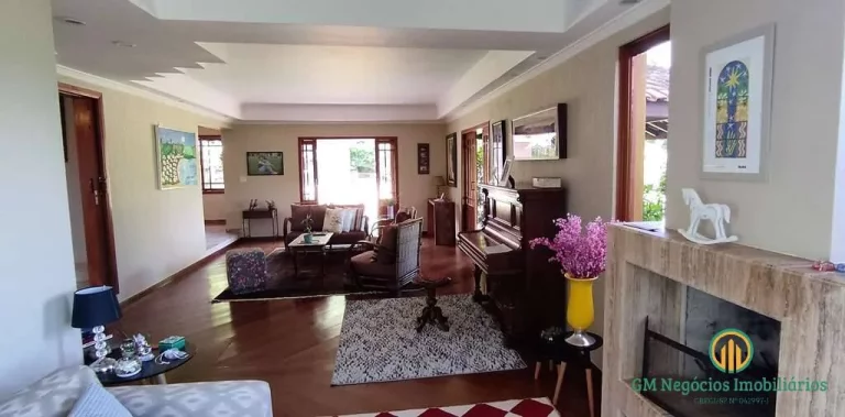 Imagem Cond. Jd Algarve – 3 sts, jardim, piscina, salão multiuso e escritório!