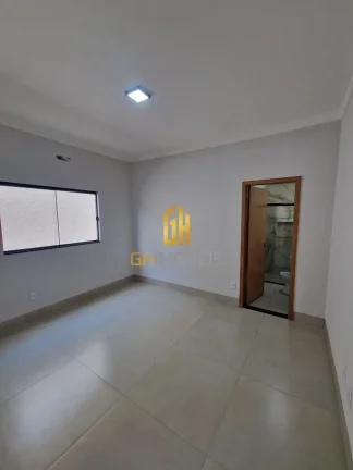 Imagem GH1974

Casa com 3 quartos em Senador Canedo, em terreno com 137,5mÂ² com 98,61mÂ² de Ã¡rea construÃ...