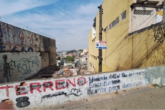 Imagem Terreno 445m² na Av Inocêncio Seráfico, em Carapicuíba, documentação 100% OK