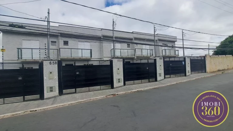 Imagem Sobrado com 2 Quartos (2 suites) e 2 banheiros à Venda, 107 m²