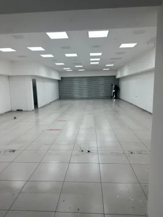 Imagem Excelente Salão para locação no Bairro Santa Terezinha em Santo André