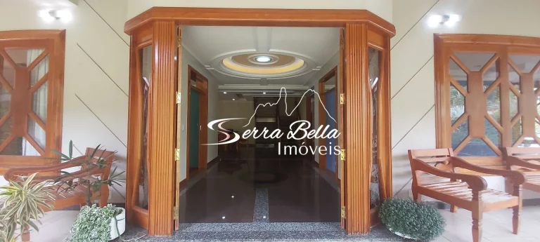 Imagem Casa alto padrão no Vale dos Eucaliptos com 6 dormitórios à venda, 575 m² por R$ 2.990.000 - Quebra Frascos - Teresópolis/RJ