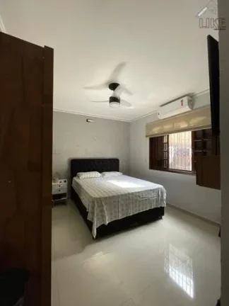 Imagem [Vendo] [Casa 4 Dorms 2 Suítes] [Piscina] [Jd Florida] [Jacareí]