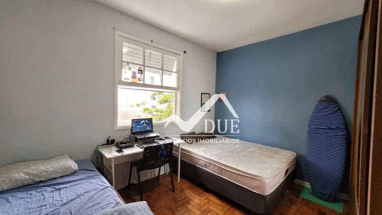 Imagem Apartamento com 3 dormitórios à venda, 122 m² por R$ 545.000,00 - Ponta da Praia - Santos/SP
